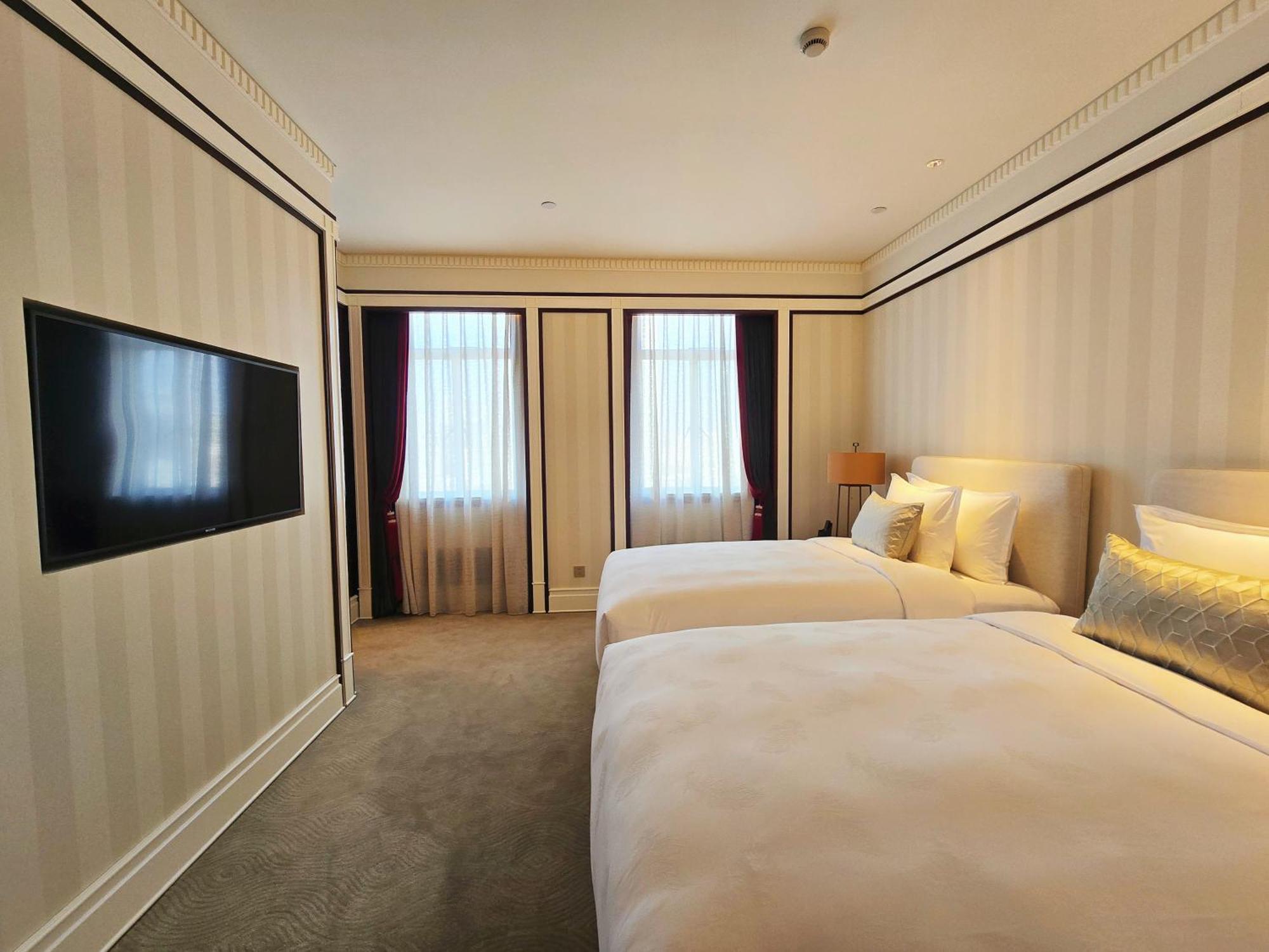 Jin Jiang Hotel Шанхай Екстер'єр фото